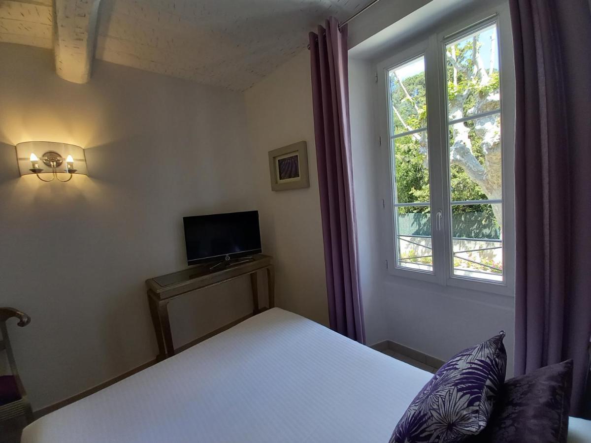 Hotel Restaurant Notre Dame Collobrières 외부 사진