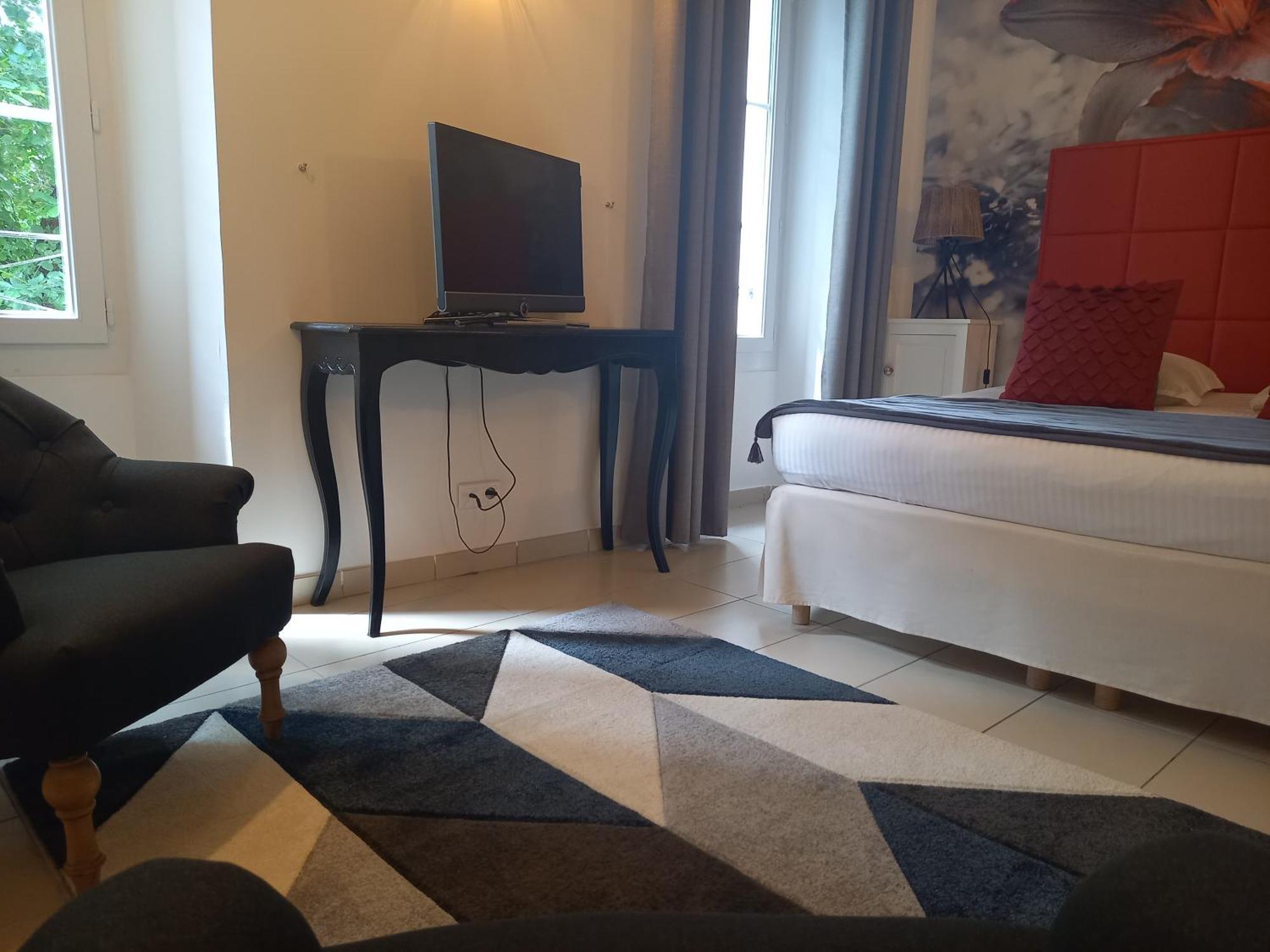 Hotel Restaurant Notre Dame Collobrières 외부 사진